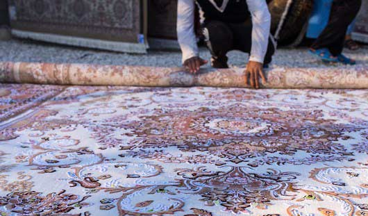 روش اصولی لول کردن قالی در قالیشویی حرم قم